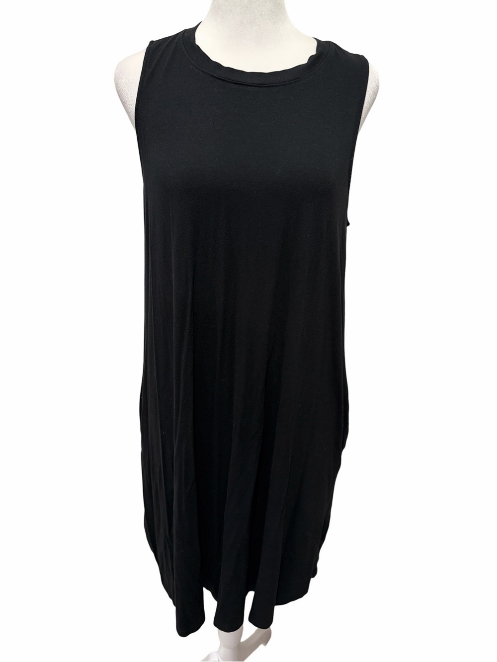 Time and Tru Sleeveless Black Midi Tank Dress. Has Pockets. Size L.